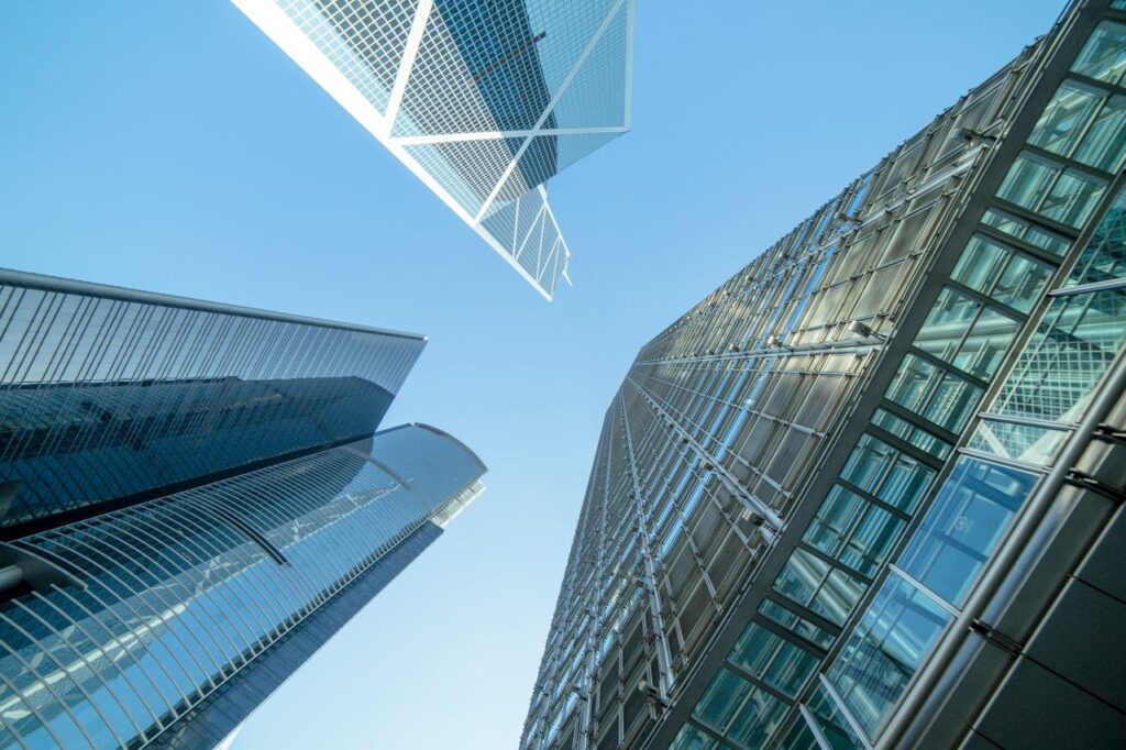 The role of crane services in commercial moving projects